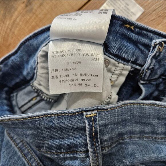 Signature Levi Strauss Mid Rise Bermuda Medium Wash Cuffed Denim Jeans Shorts 8 - Picture 9 of 12